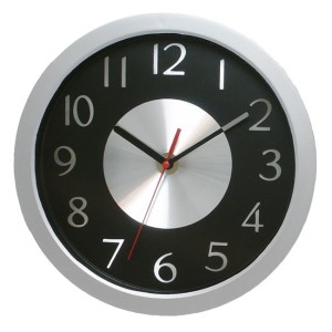 Zegar srebrny z aluminiową tarczą