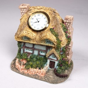 Zegar ceramiczny średni domek S6