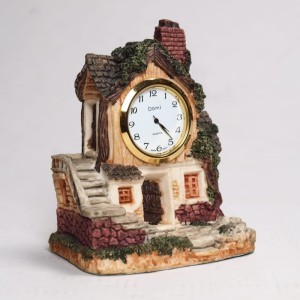 Zegar ceramiczny mały domek M16