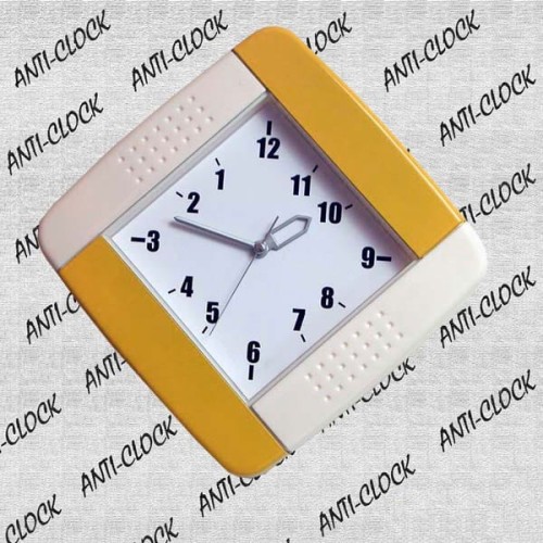 Kwadratowy zegar rewers 2