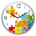 Srebrny zegar z tarczą puzzle